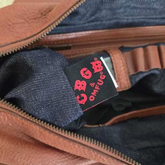 Cutter & Buck Leather & Brass-Studded Duffle-19" - Picture 8 of 9